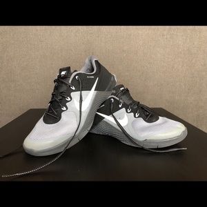 Nike Metcons Women’s size 9